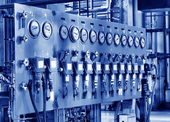 electric meters on multifamily housing complex